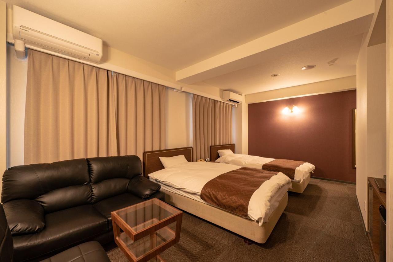 Kitsuregawa Country Club & Bihada Onsen Hotel Kitsuregawa Sakuyama Esterno foto