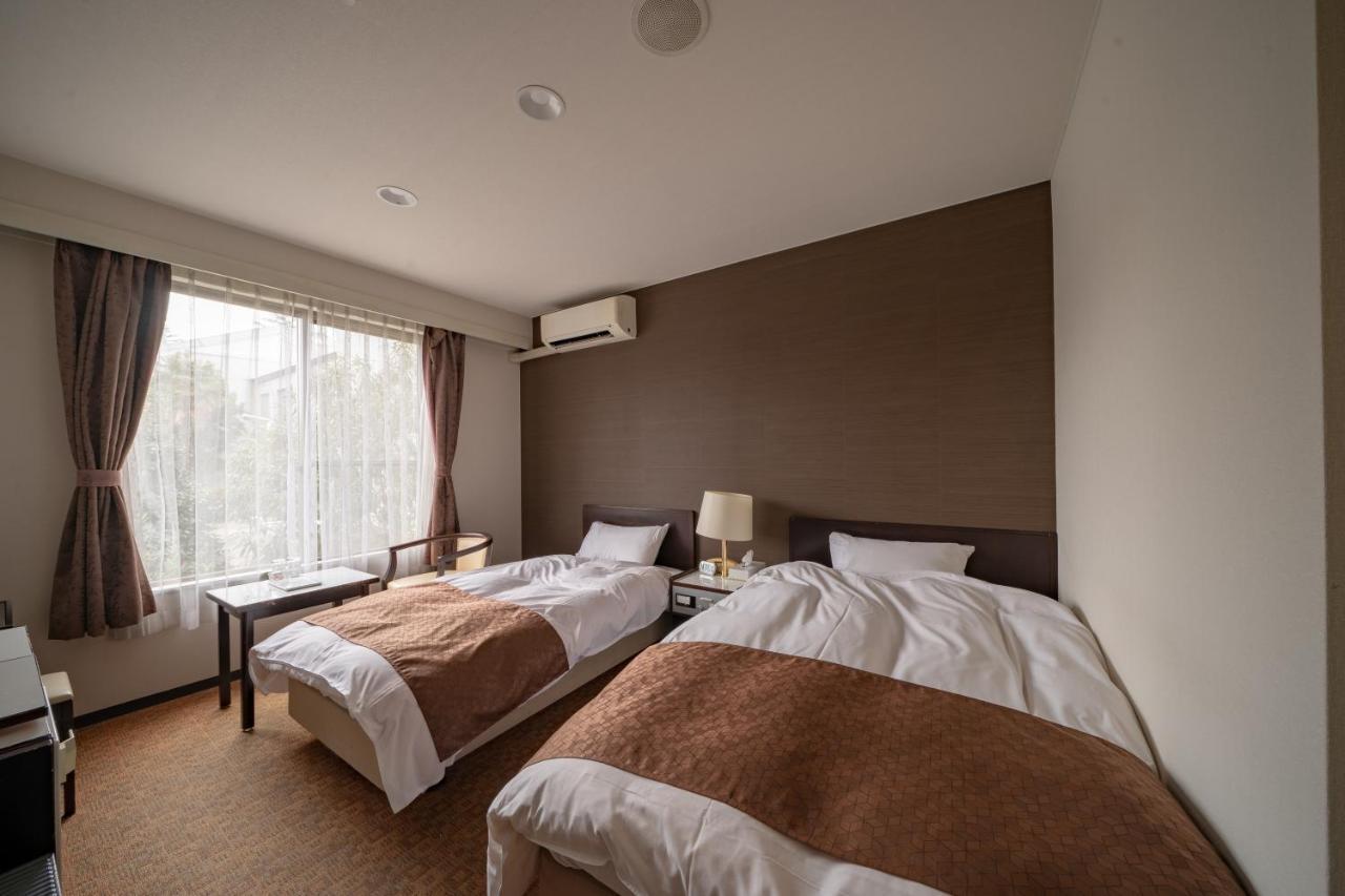 Kitsuregawa Country Club & Bihada Onsen Hotel Kitsuregawa Sakuyama Esterno foto